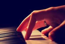 德甲-萨内替补破门乌尔比希送礼 拜仁1-1柏林联.